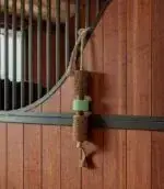 Іграшка-ласощі в денник з сіллю Wooden Relax Airways від Kentucky - Зображення 2