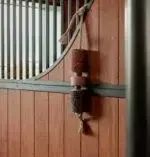 Іграшка-ласощі в денник з сіллю Wooden Relax Sammy від Kentucky - Зображення 2