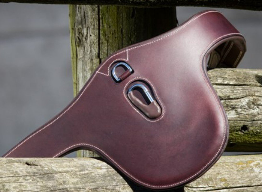 cce14bf20f6d11ea759f52cf004901ce_eb4d4ad8982b11ed8a5352cf00ebc482 Підпруга-фартух конкурна від HFI - Зображення 1